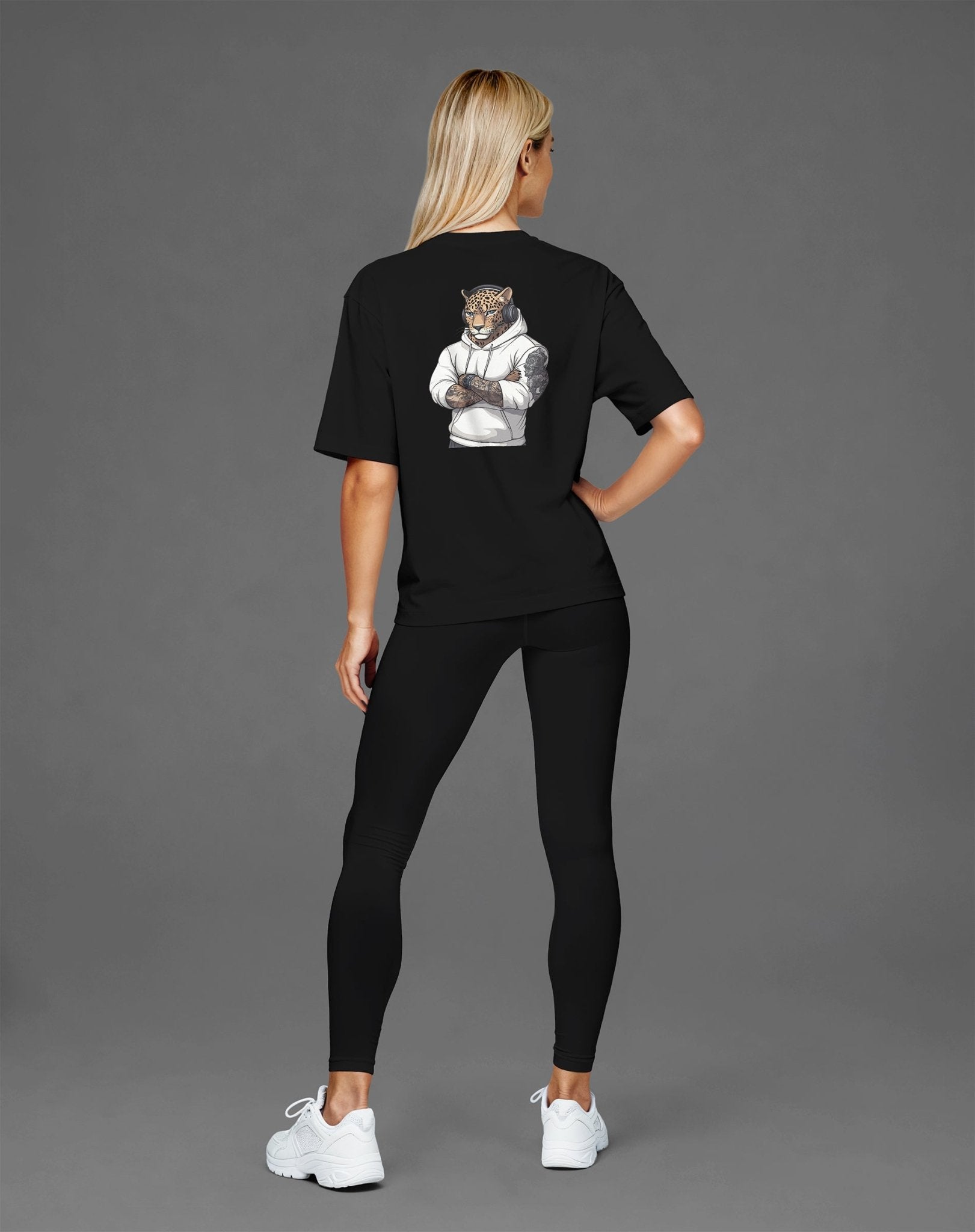 Shirt in Unbekannt – ready für jede Session. JAWX Gym Shirt. ALPHA JAGUAR Oversized T-Shirt