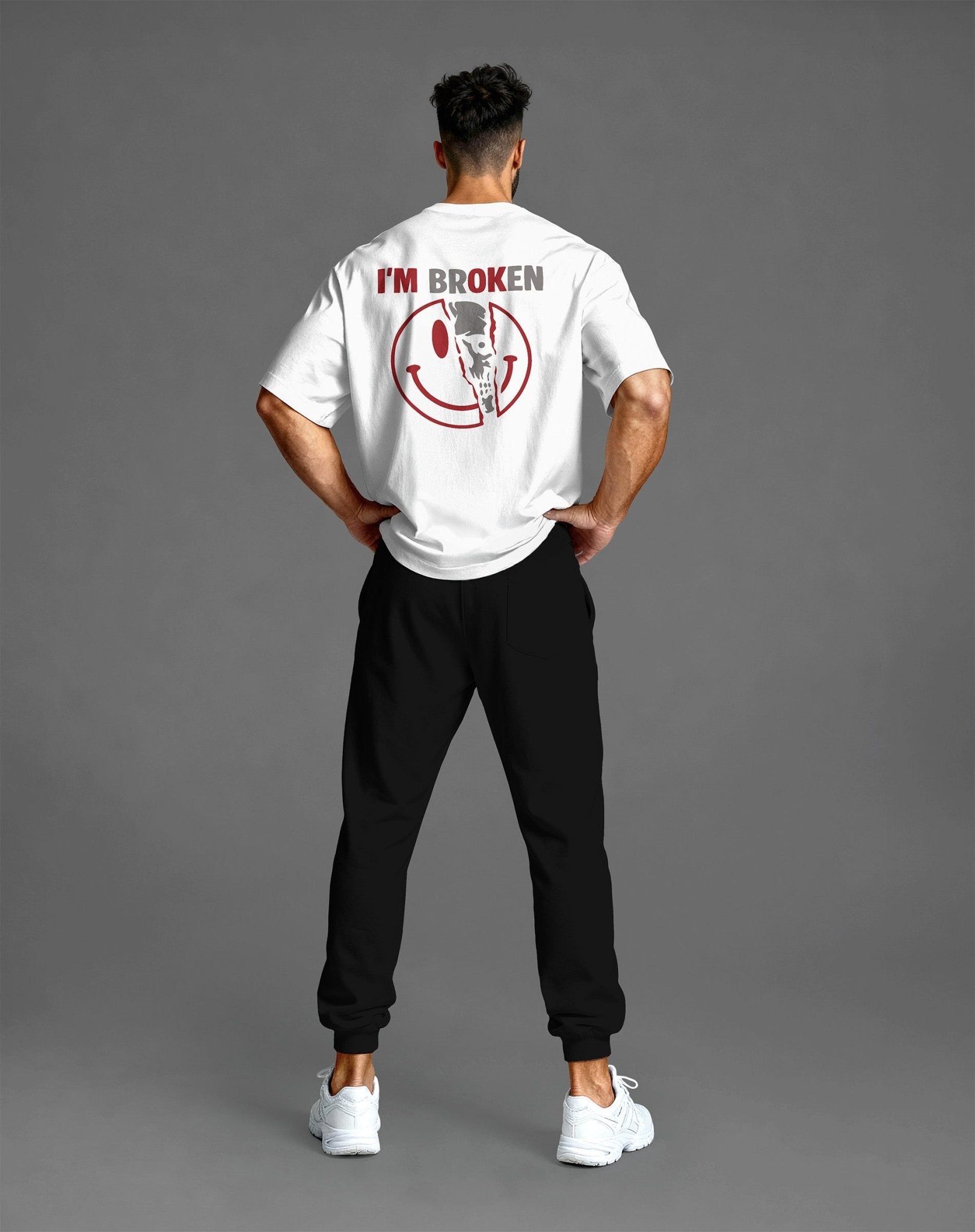 Shirt in Unbekannt – I'M BROKEN, Schmerz & Stärke. Fight your limits. JAWX Gym Shirt. nan