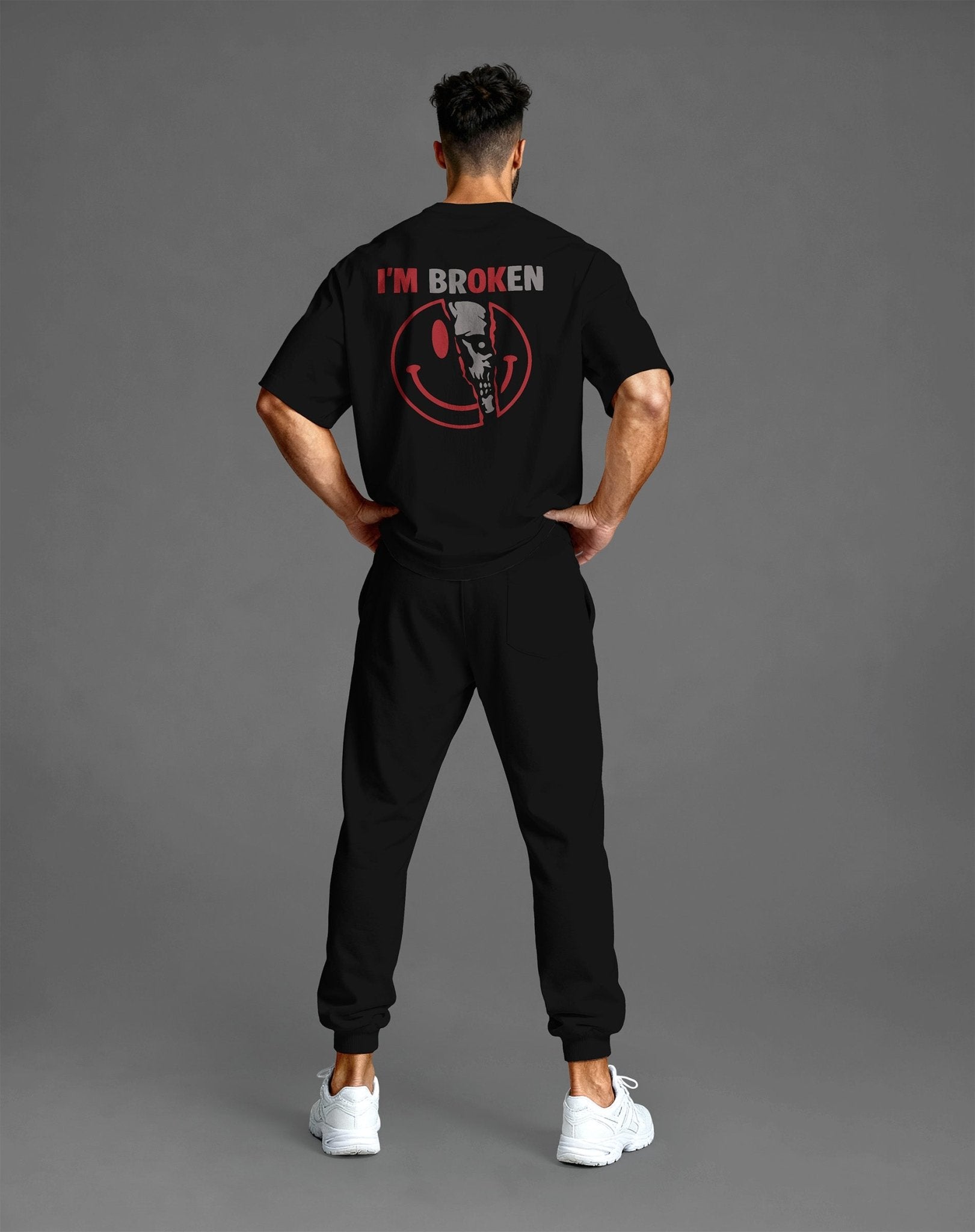 Shirt in Unbekannt – I'M BROKEN, Schmerz & Stärke. Fight your limits. JAWX Gym Shirt. nan