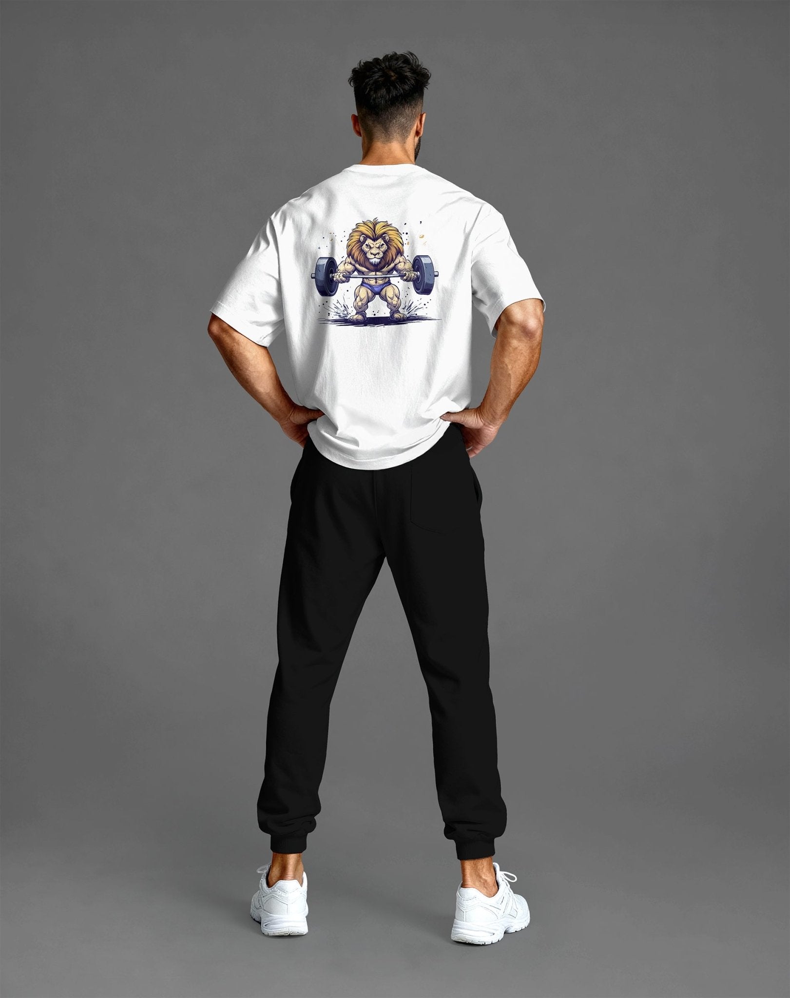 Shirt in Unbekannt – ready für jede Session. JAWX Gym Shirt. Lion Lift Oversized Tee