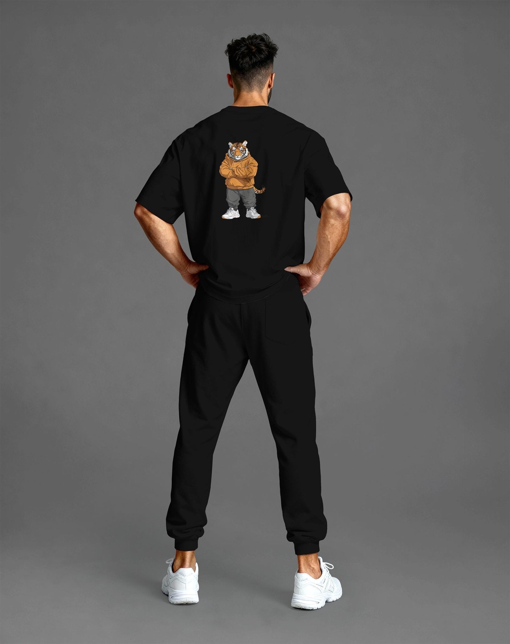 Shirt in Unbekannt – ready für jede Session. JAWX Gym Shirt. Tiger Oversized Tee